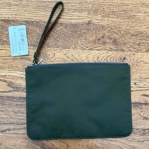 Athleta NWT Wristlet Clutch in Dark Green Camo